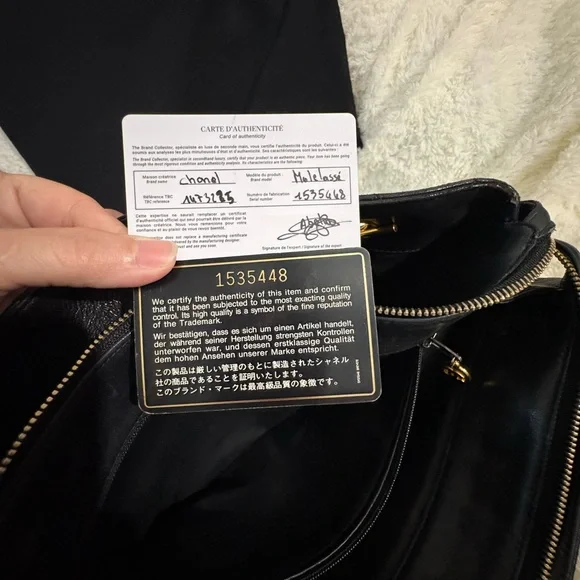 Chanel Black Quilted Leather Shoulder Bag - Picture 13 of 16